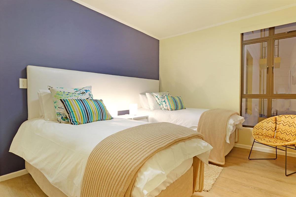 Capri 101 By Hostagents Apartment Кейптаун Екстериор снимка