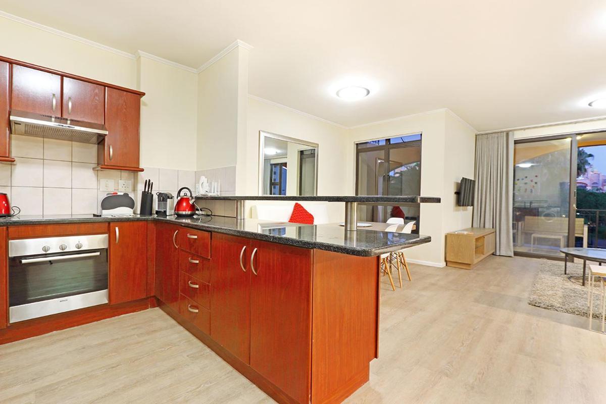 Capri 101 By Hostagents Apartment Кейптаун Екстериор снимка