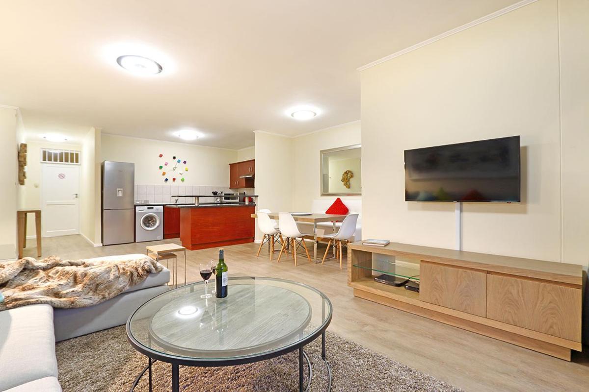 Capri 101 By Hostagents Apartment Кейптаун Екстериор снимка